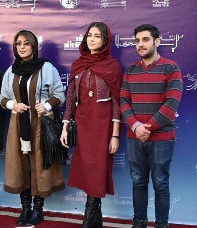 عکس بازیگر نقش راضیه در آقازاده