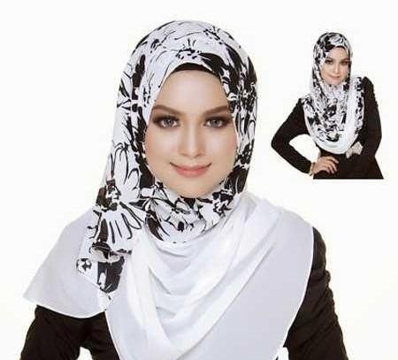 عکس روسری سفید مشکی
