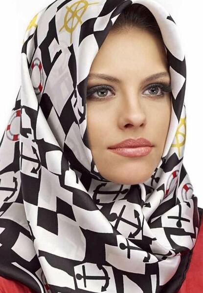 عکس روسری سفید مشکی