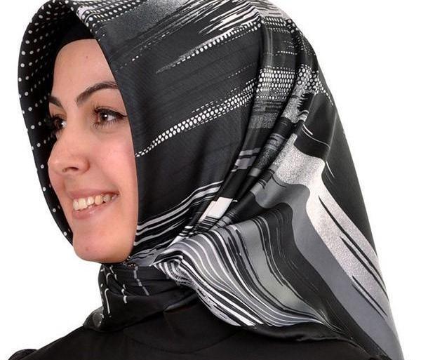 عکس روسری سفید مشکی