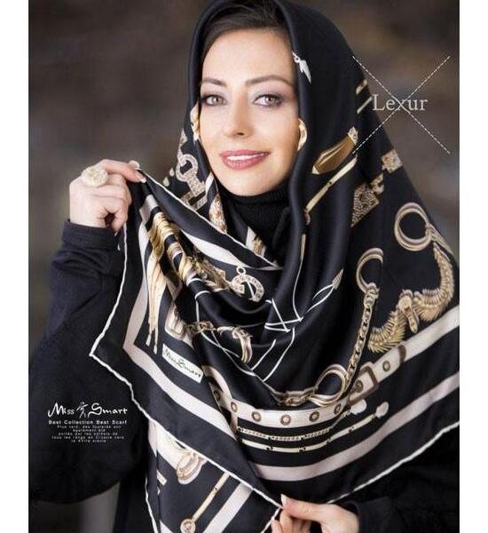 عکس روسری سفید مشکی