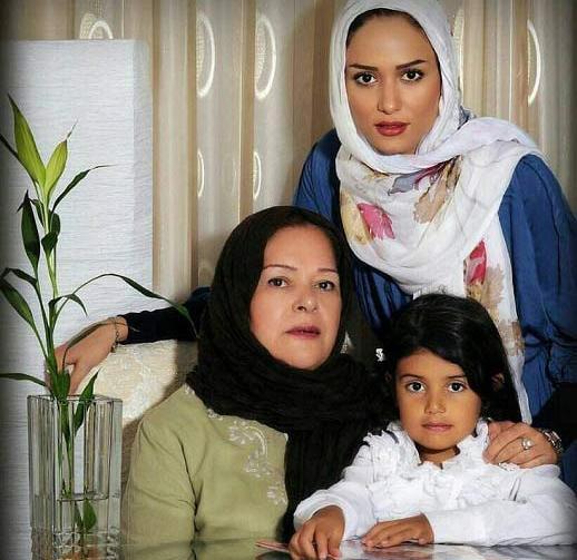عکس پای پریناز ایزدیار