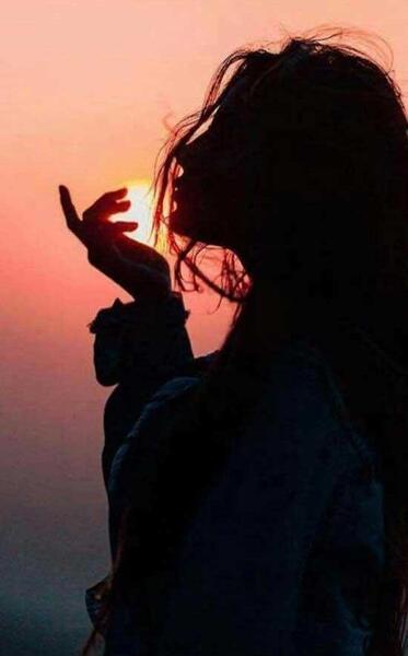 عکس پس زمینه مشکی دخترانه