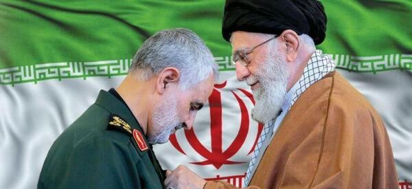 عکس شهید سلیمانی برای بک گراند