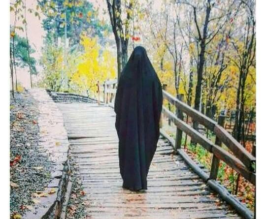 عکس پروفایل دختر چادری در پاییز