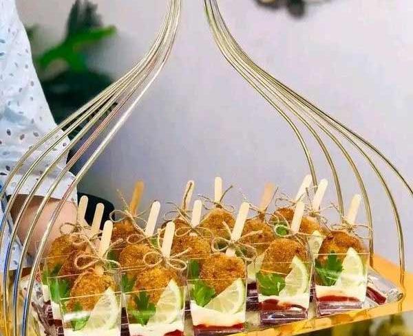 عکس گل و شیرینی مراسم خواستگاری