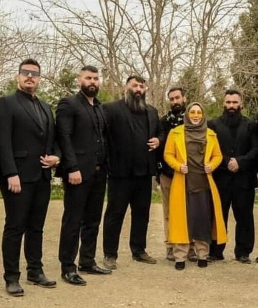 عکس بهنوش بختیاری و بادیگاردهایش