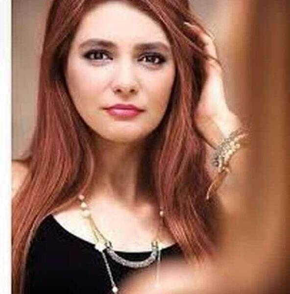 عکس لیندا کیانی بدون شلوار