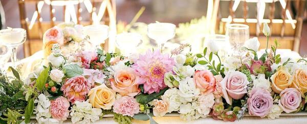 عکس ایده برای گفتن عروس رفته گل بچینه