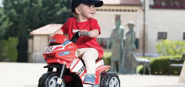 ایده عکس تولد با ماشین