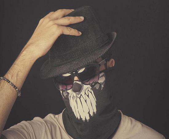 عکس شیطان شاخدار