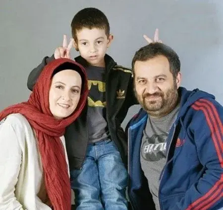 عکس شقایق دهقان و خانواده