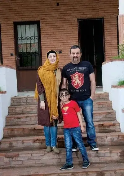 عکس شقایق دهقان و خانواده
