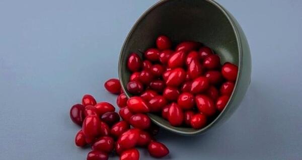عکس میوه ی زغال اخته