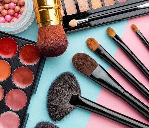 عکس برای گروه لوازم ارایشی