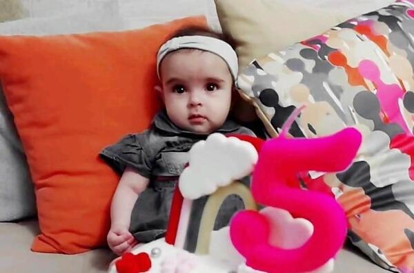 آموزش عکس ماهگرد نوزاد