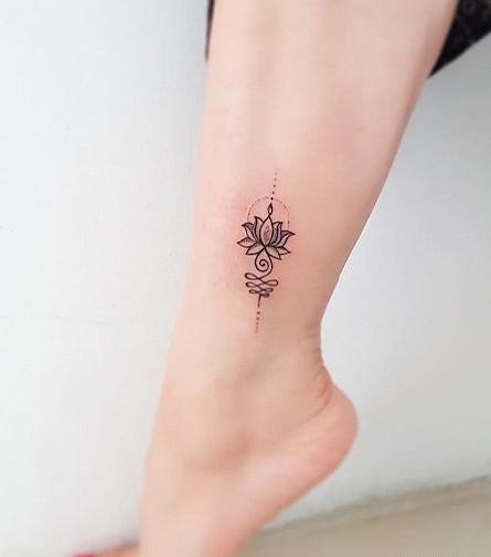 عکس تاتو دخترانه روی پا