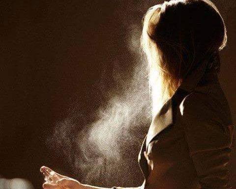 عکس عطر عاشقانه