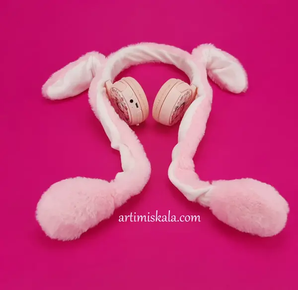عکس هدفون اسب تک شاخ