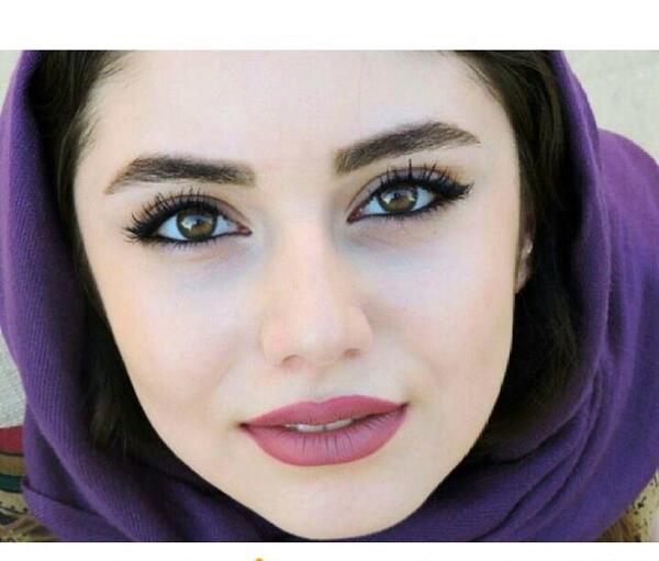 عکس حدیث مدنی با لباس مجلسی