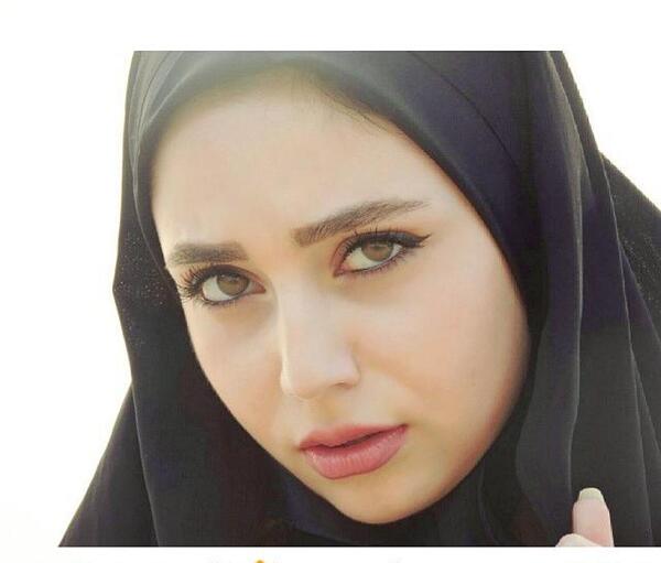 عکس حدیث مدنی با لباس مجلسی