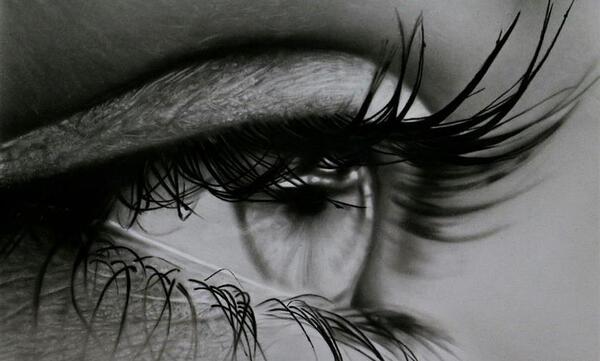 عکس پس زمینه نقاشی سیاه قلم