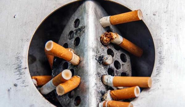 عکس مفهومی سیگار