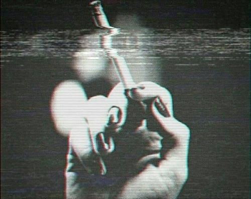 عکس مفهومی سیگار