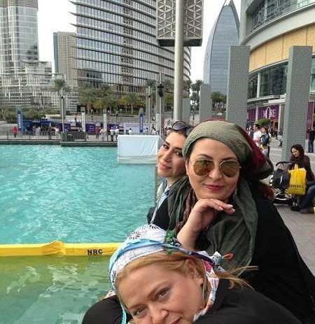 عکس مادر گلشیفته فراهانی در خارج از کشور
