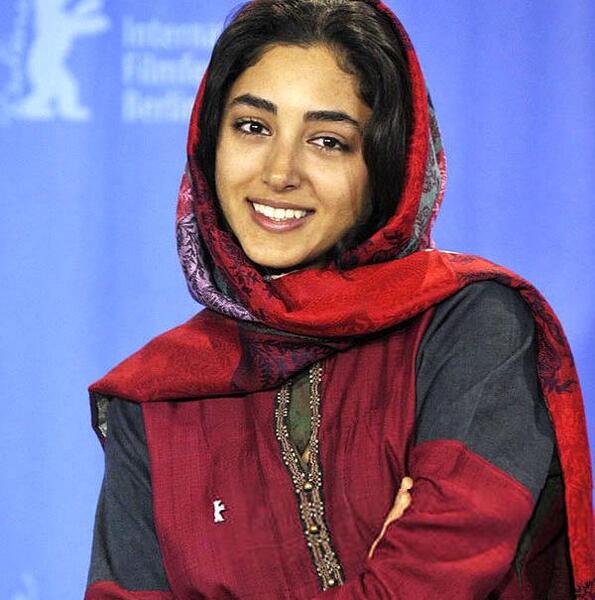 عکس مادر گلشیفته فراهانی در خارج از کشور