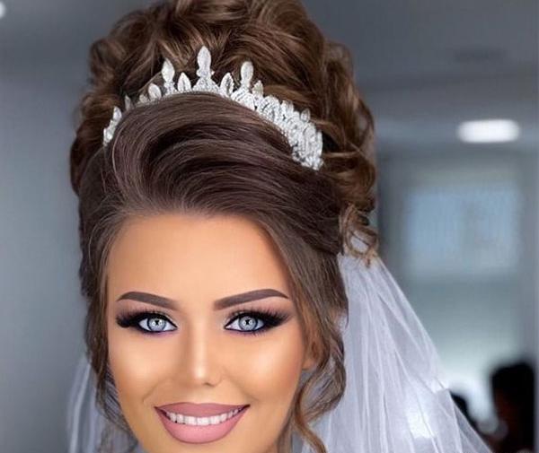 عکس شینیون مو زیر شال