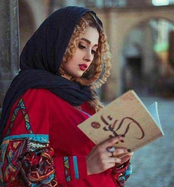 عکس شینیون مو زیر شال