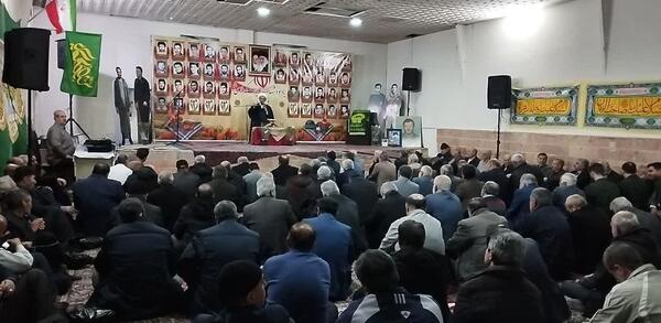 عکس حاج قاسم سلیمانی سنگ قبر