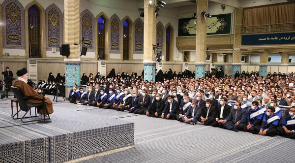 عکس چشم رهبری