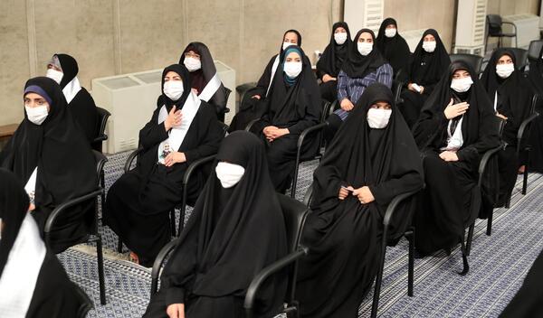 عکس دست نامزدی بلوچ