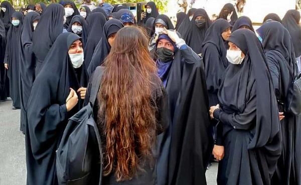 عکس مهسا امینی در شمال