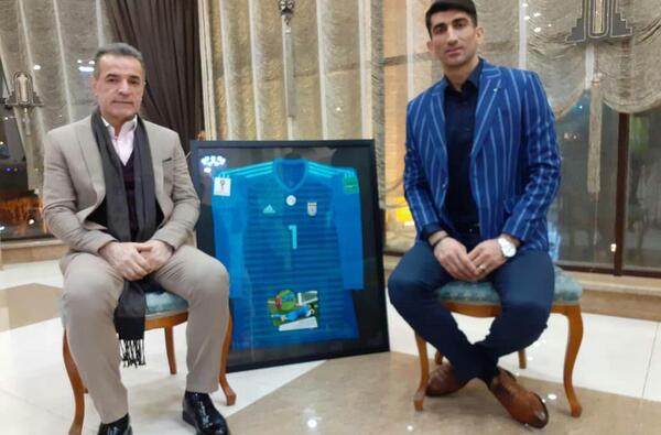 عکس پیراهن علیرضا بیرانوند
