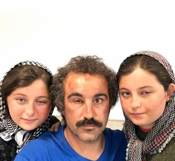 عکس سارا نیکا در خارج