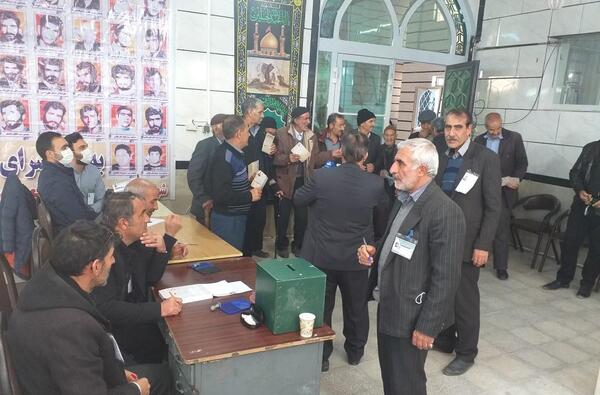 عکس نماینده نهاوند