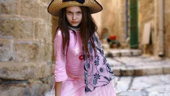 عکس نقاشی دخترانه لباس