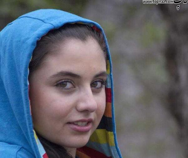 عکس حدیث مدنی بدون روسری