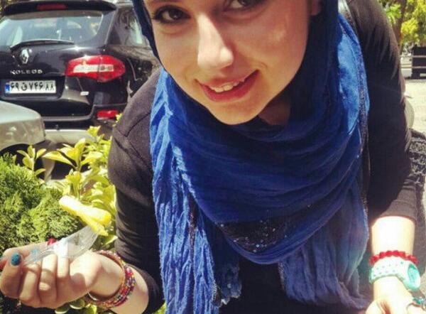 عکس حدیث مدنی بدون روسری