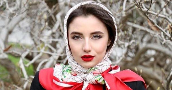 عکس حدیث مدنی بدون روسری