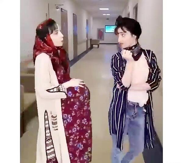 عکس خنده دار هلیا فارسی