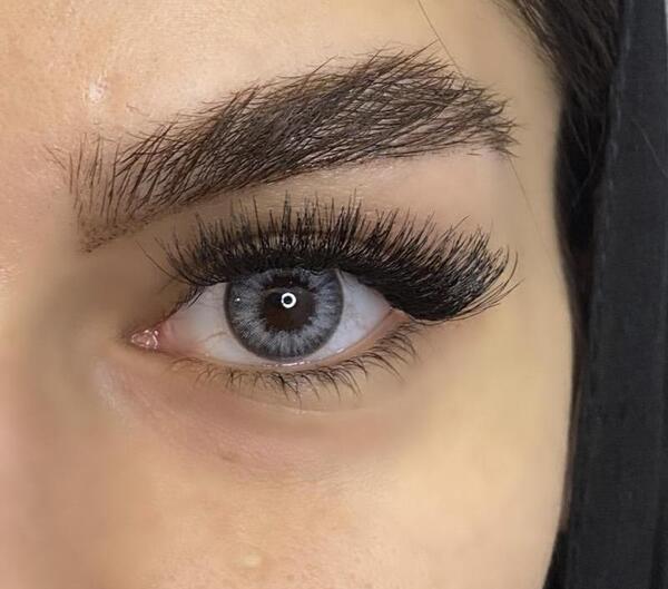 عکس رنگ لنز