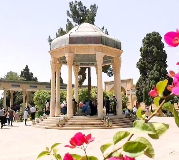عکس برای حافظ خوانی