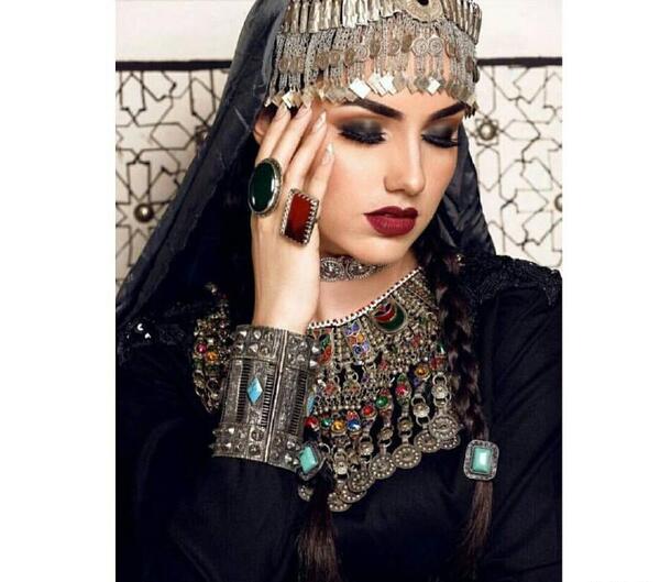 عکس دخترانه صورتی شیک