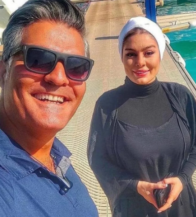 عکس سحر قریشی در استخر