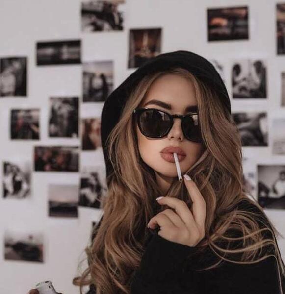 ژست عکس سلفی شیک