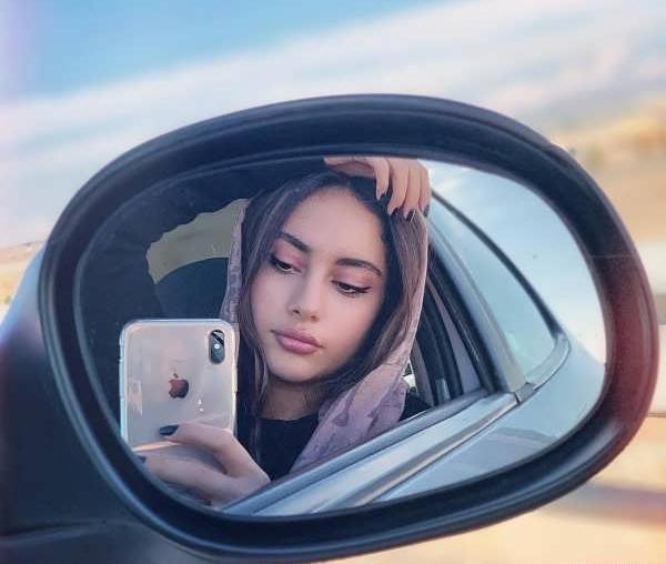 ژست عکس سلفی شیک